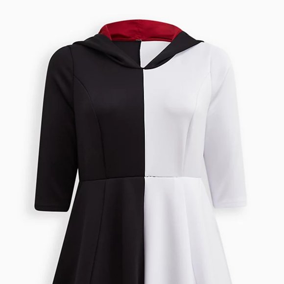 ♥️NWT VINTAGE TORRID DISNEY VILLAINS COSTUME DRESS - CRUELLA HOODED DRESS 4X - Picture 10 of 13